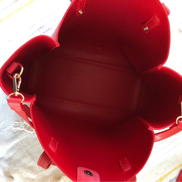 Vegan Tote - Picture 2 of 4